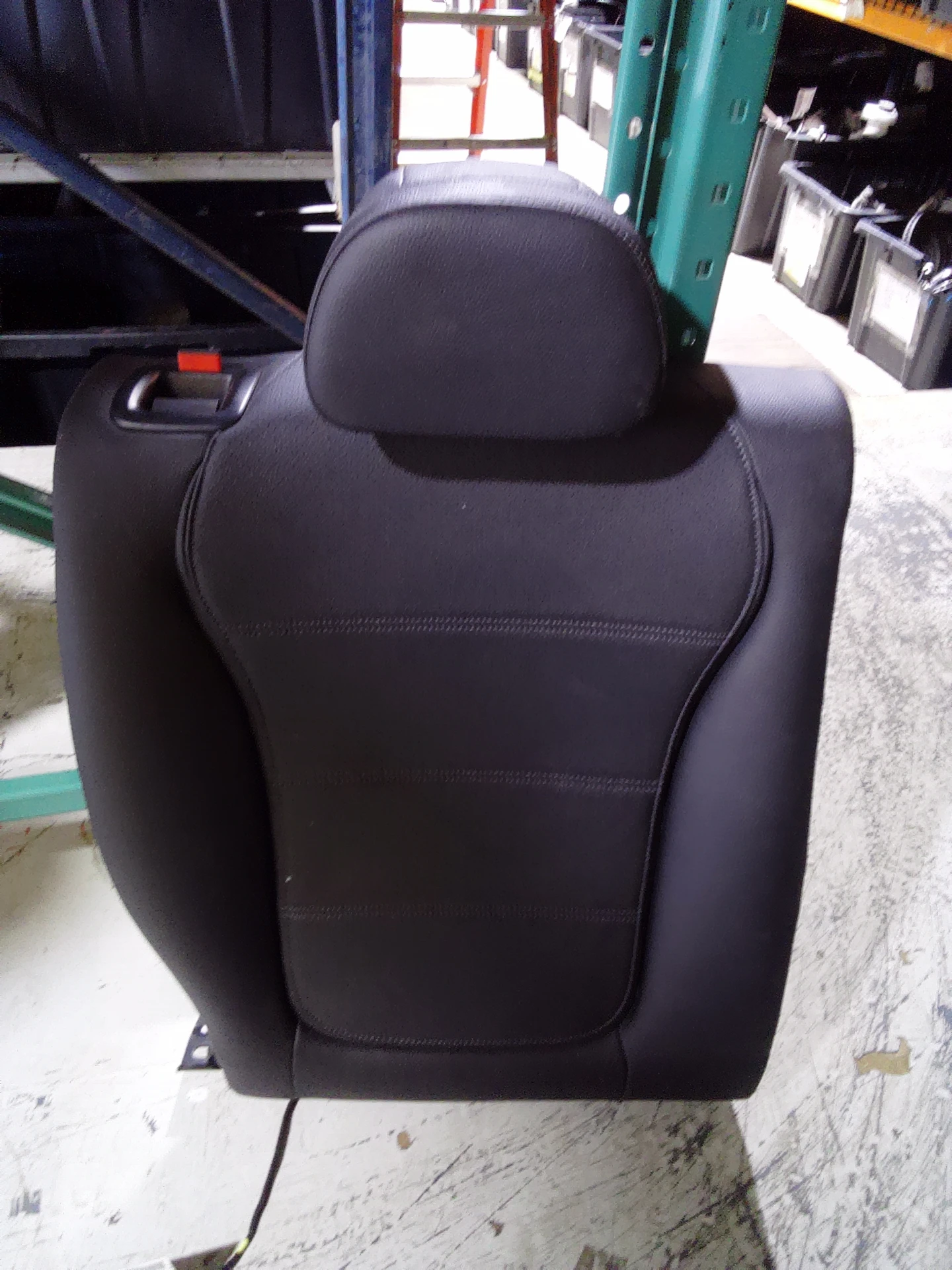 Rear Seat Assy · 3
