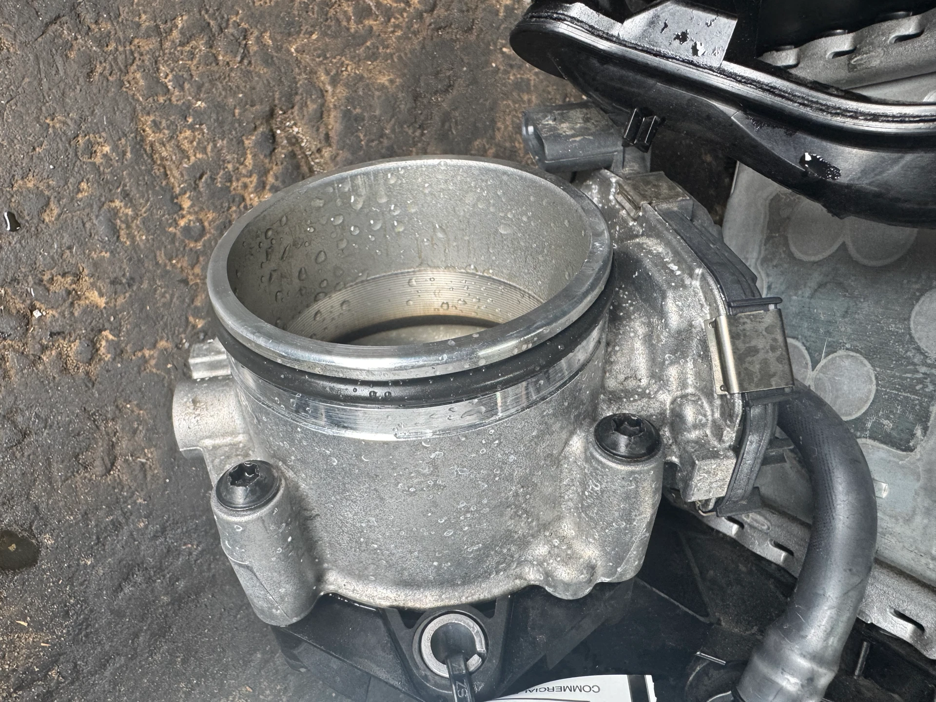 Throttle Body · 1