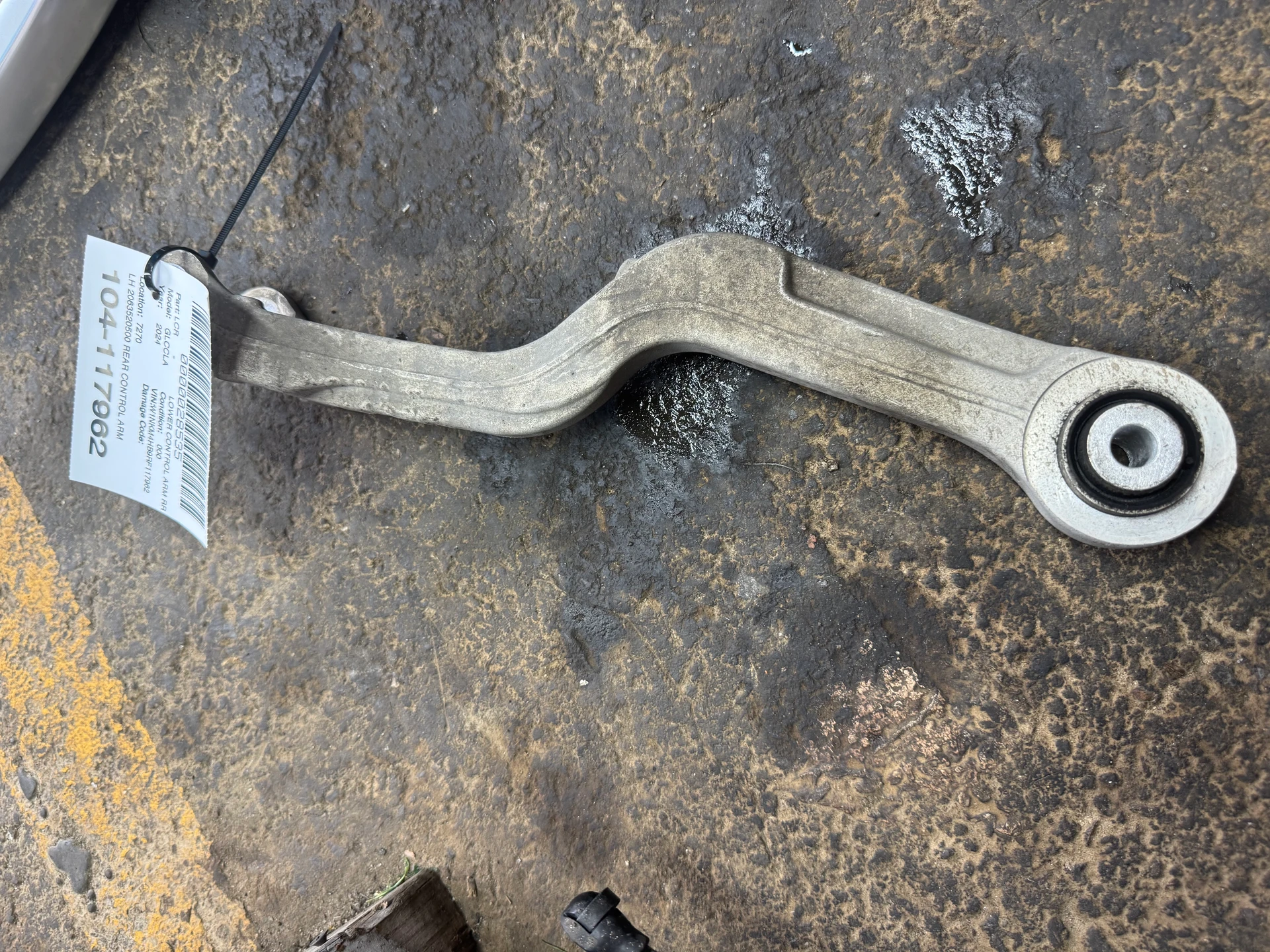 Lh Rear Control Arm · 1