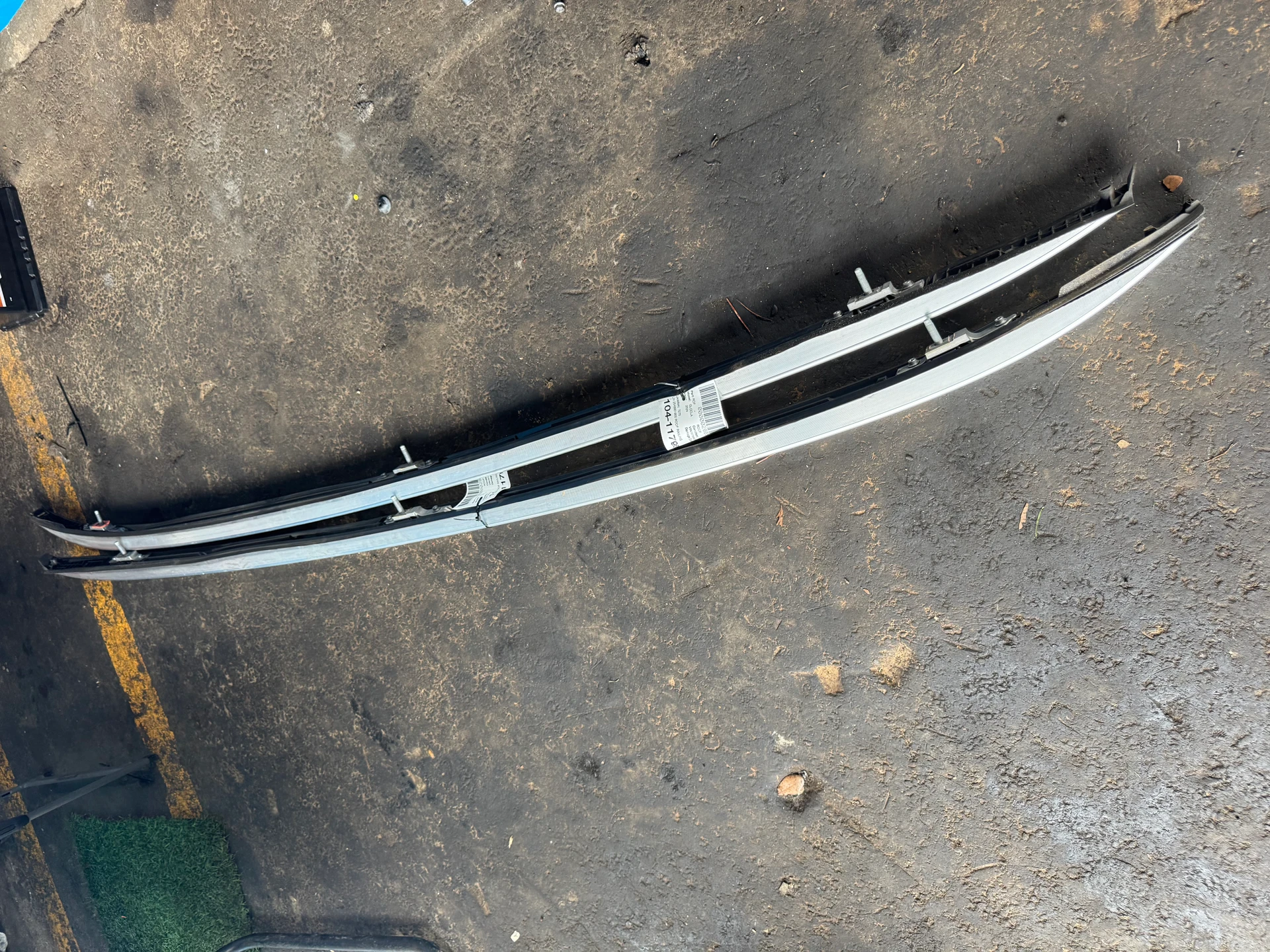 Lh Roof Railing · 1