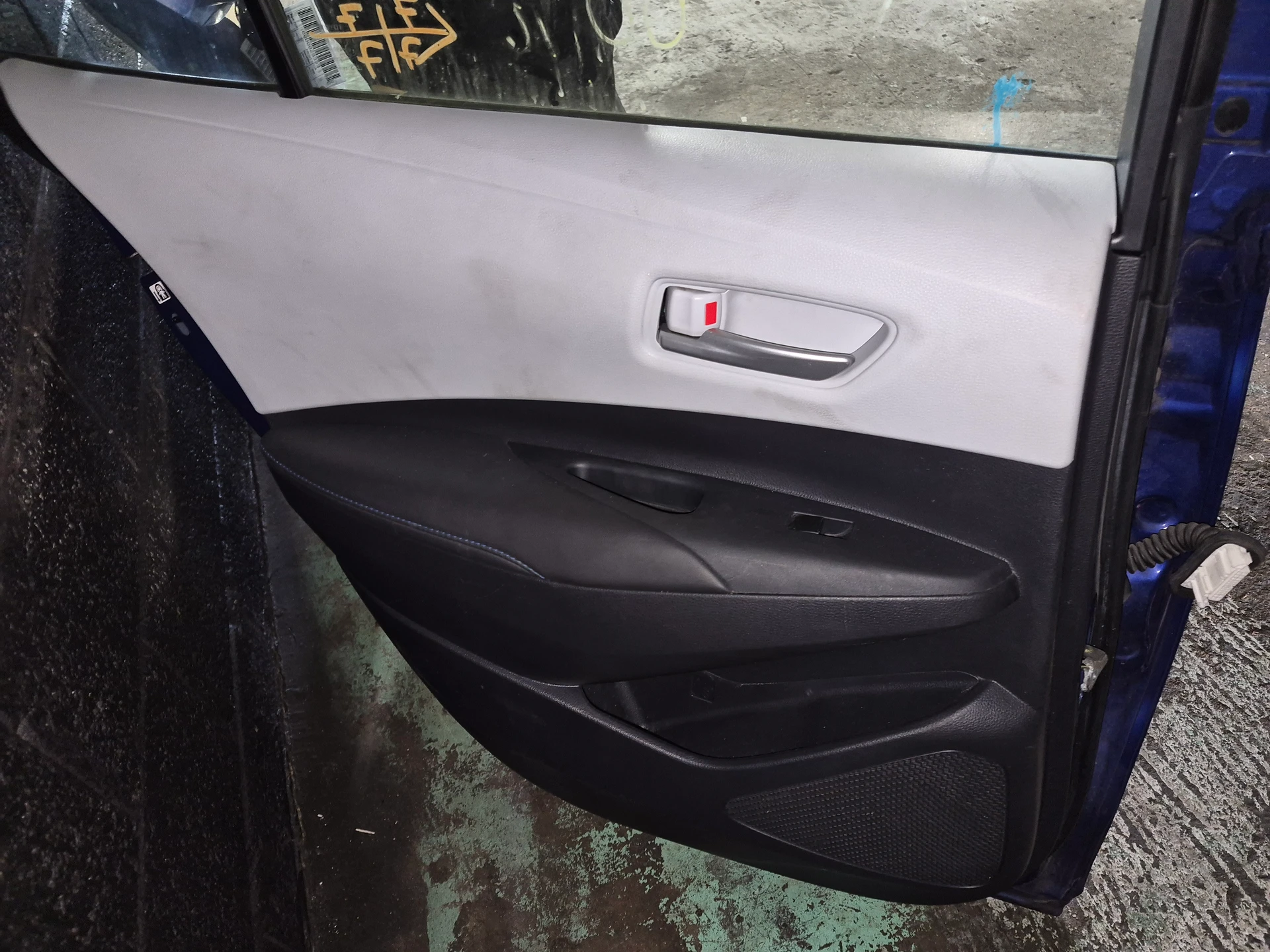 Lh Rear Door Trim Panel · 1