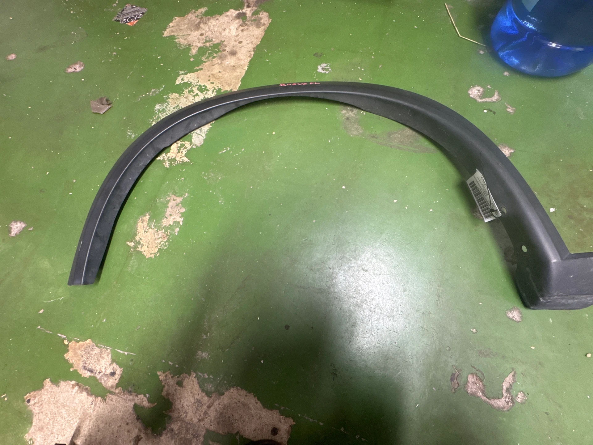 Lh Wheel Opening Molding · 1