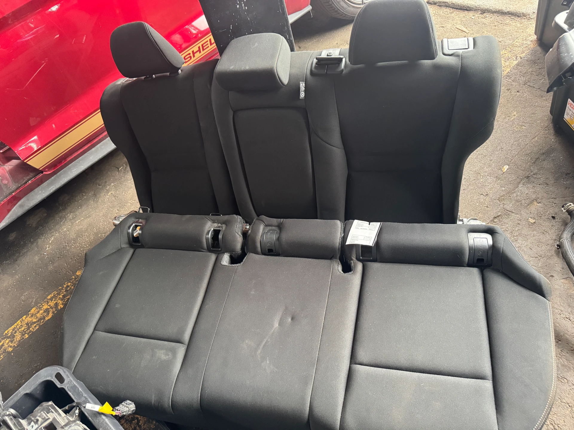 Rear Seat Assy · 1
