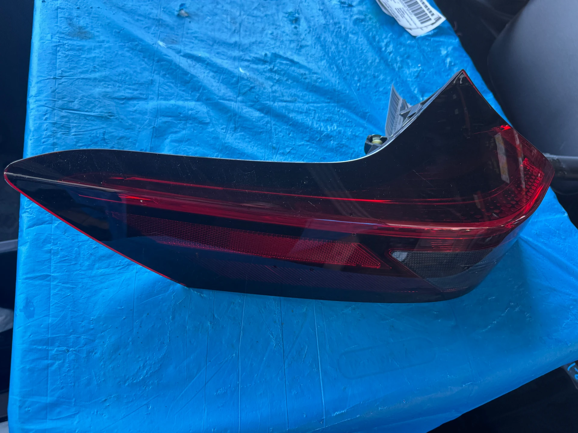 Lh Tail Lamp Assy · 1