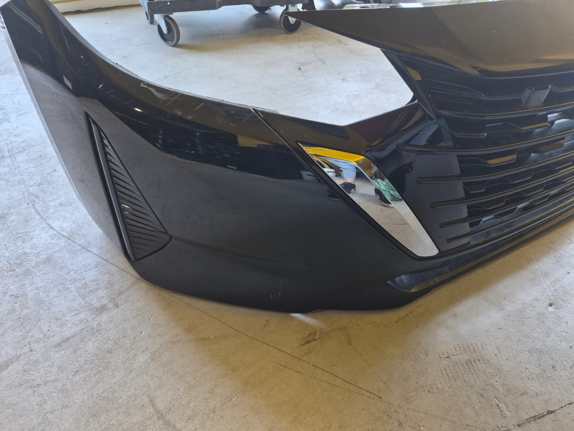 Rh Finish Molding · 3