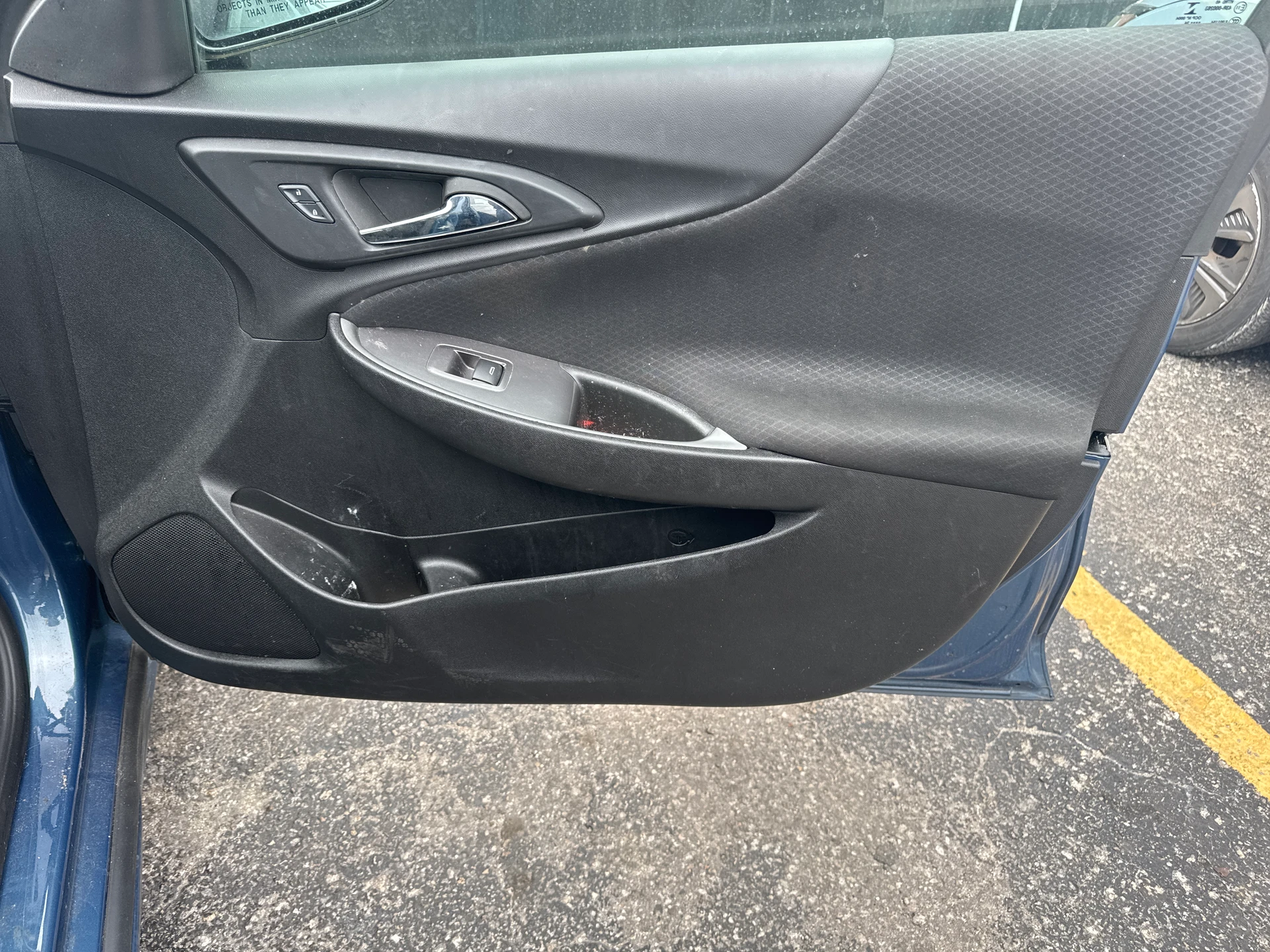 Rh Front Door Trim Panel · 1