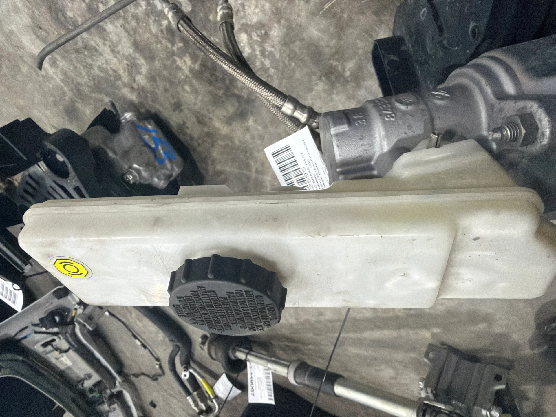 Lh Service Kit Master Cylinder · 1