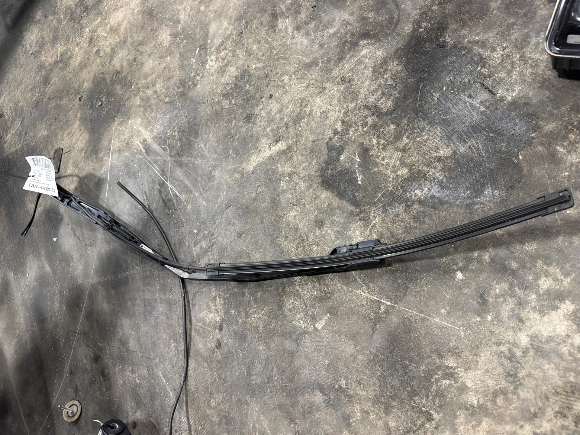 Rh Wiper Arm · 1