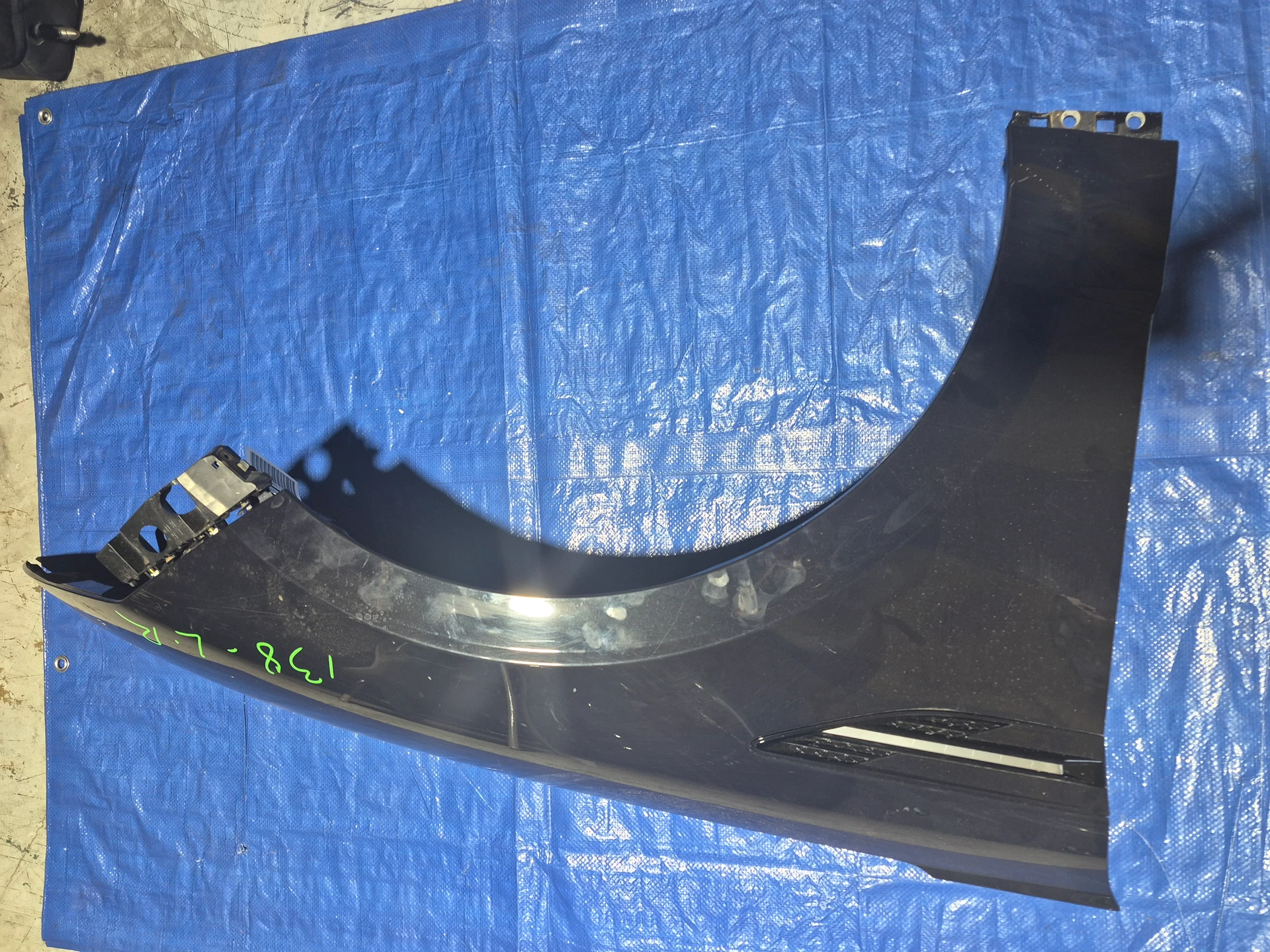 Rh Fender · 1