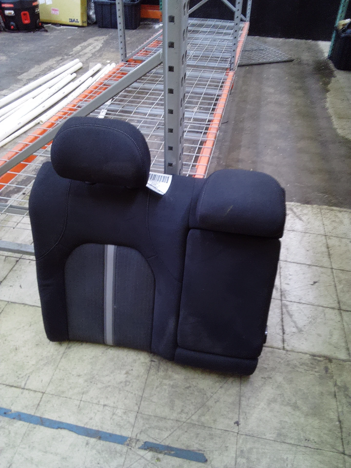 Rear Seat Assy · 1