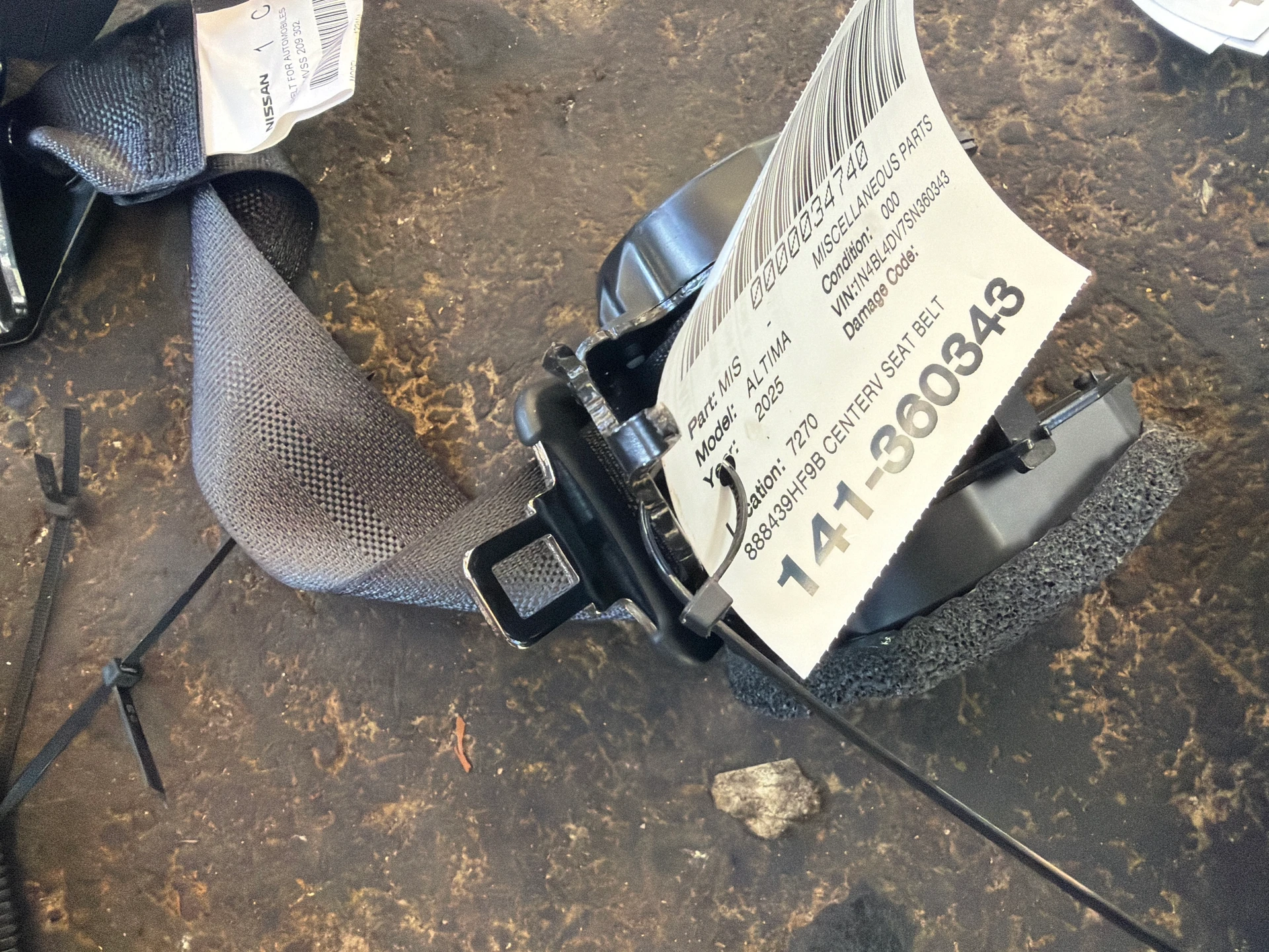 Centerv Seat Belt · 1