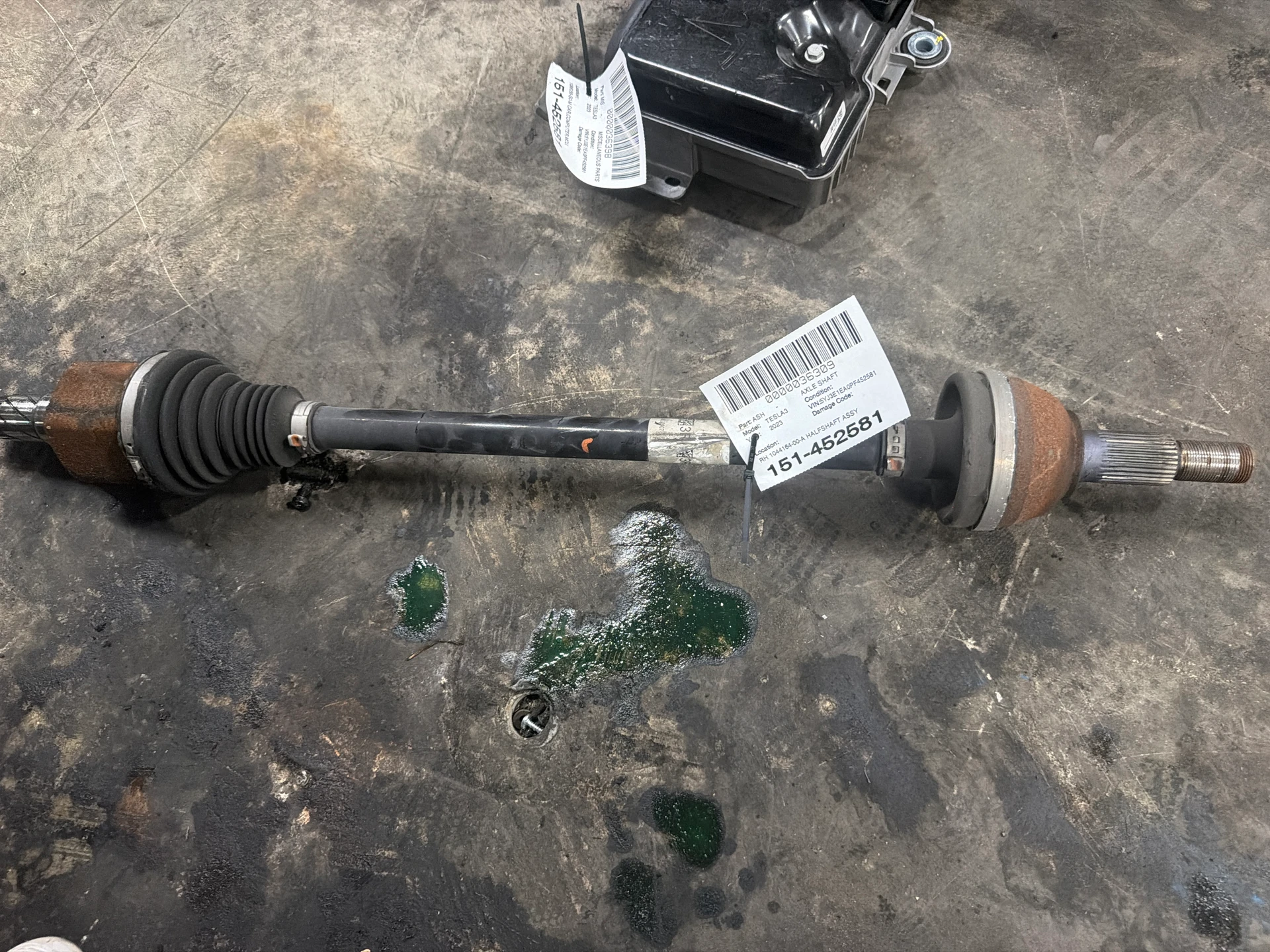 Rh Halfshaft Assy Rear · 1