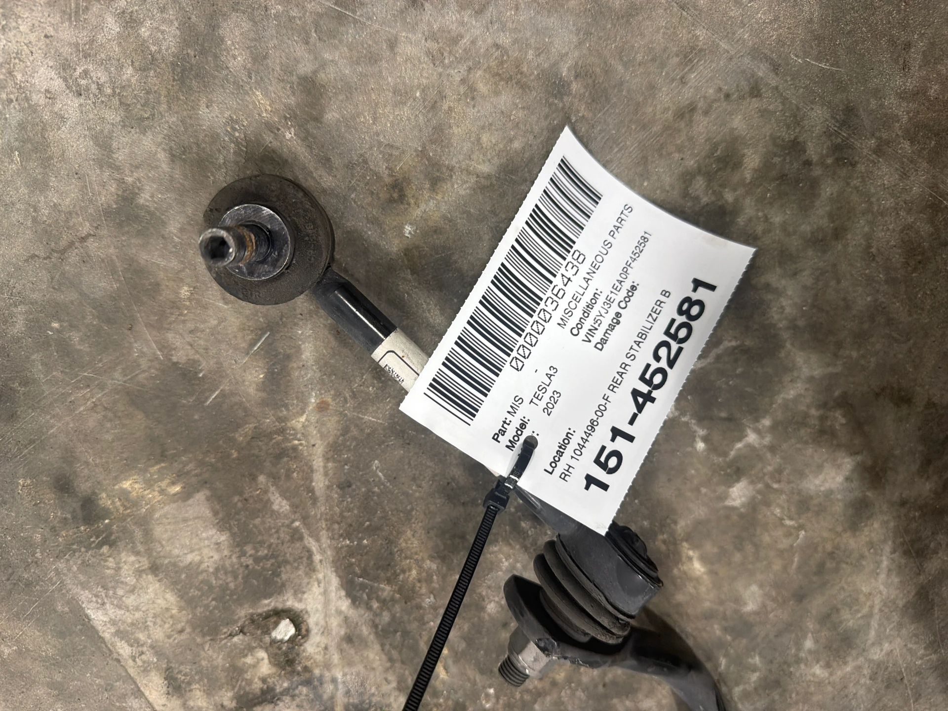 Rear Stabilizer Bar Link Rh · 1