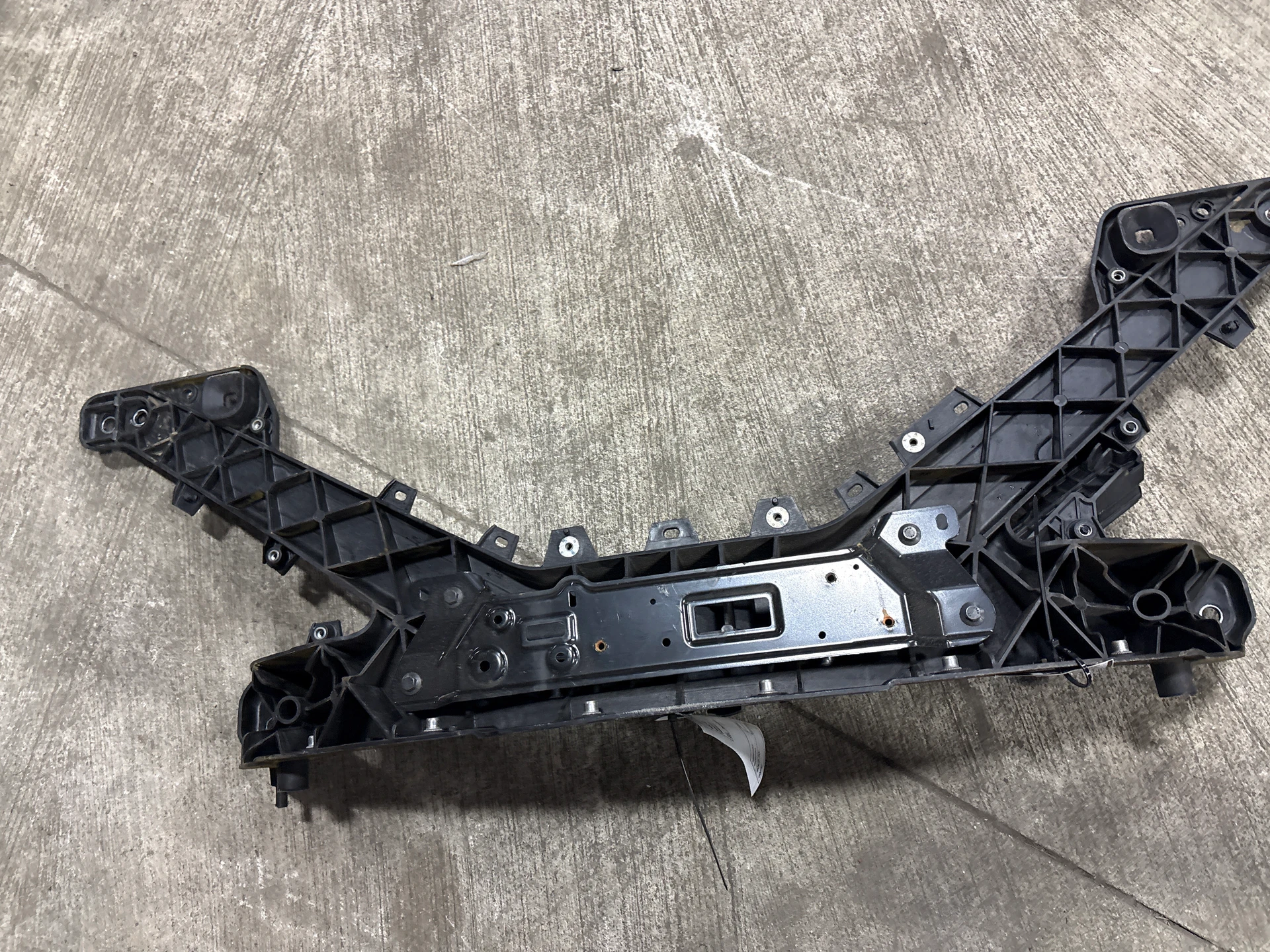 Front End Carrier Component · 1