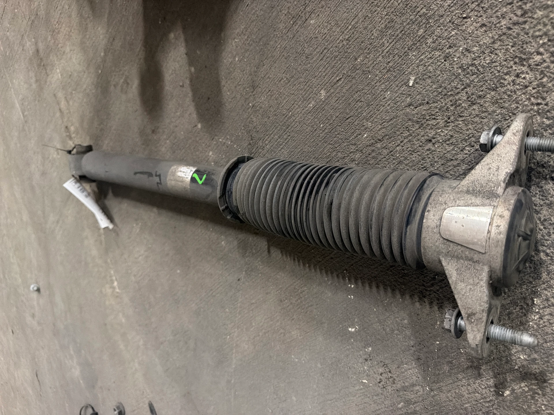 Rear Damper Assembly-rear Wheel Drive · 1