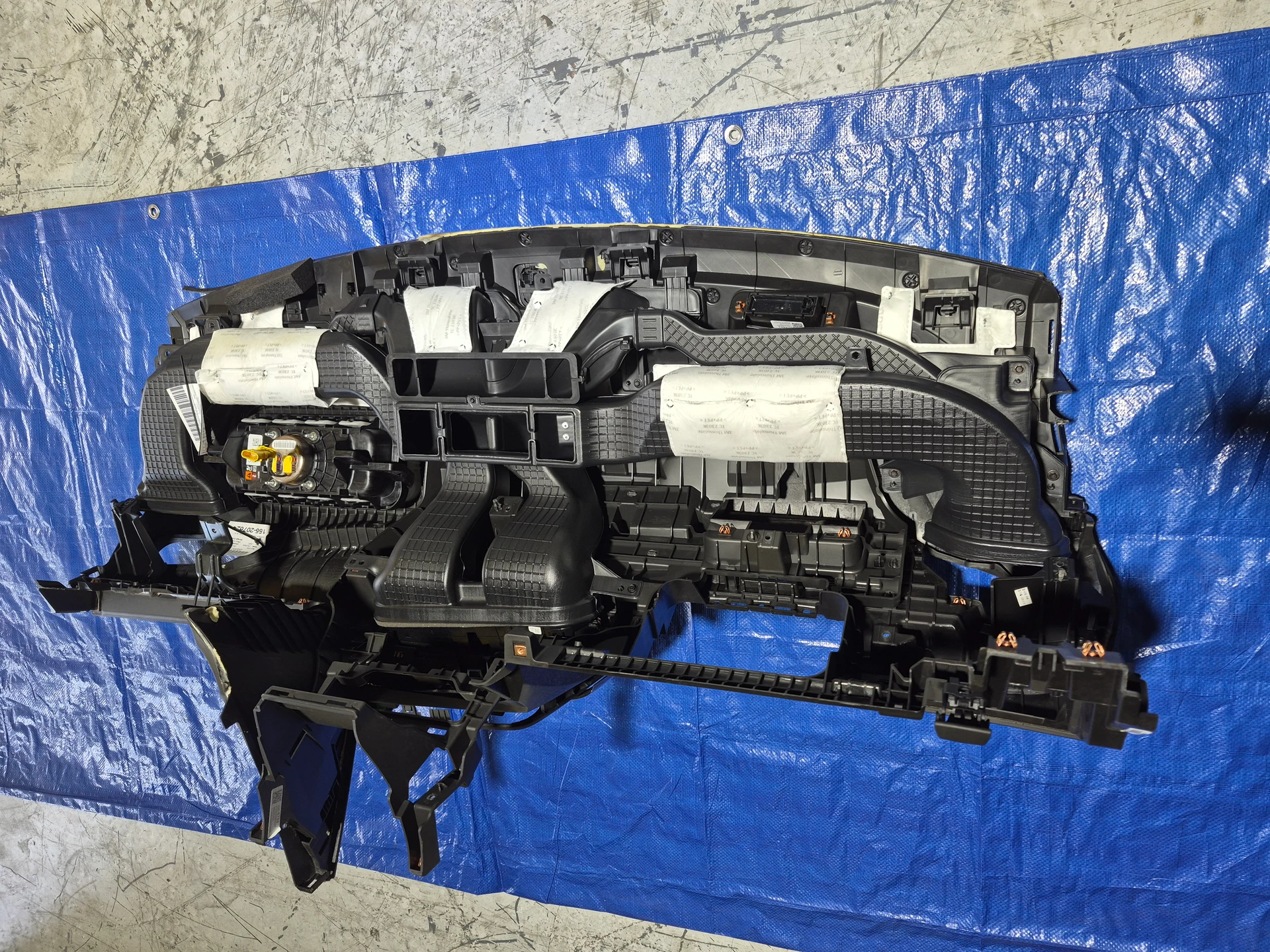 Instrument Panel Black · 1
