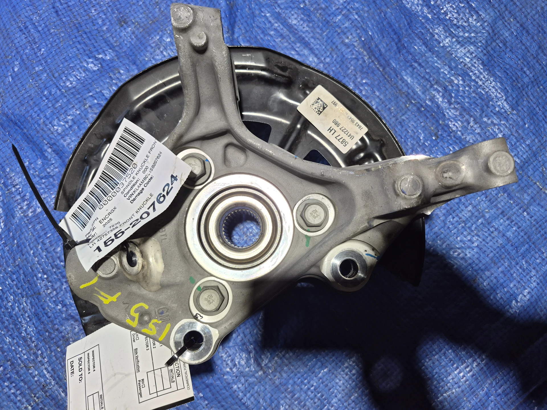 Lh Front Knuckle · 1