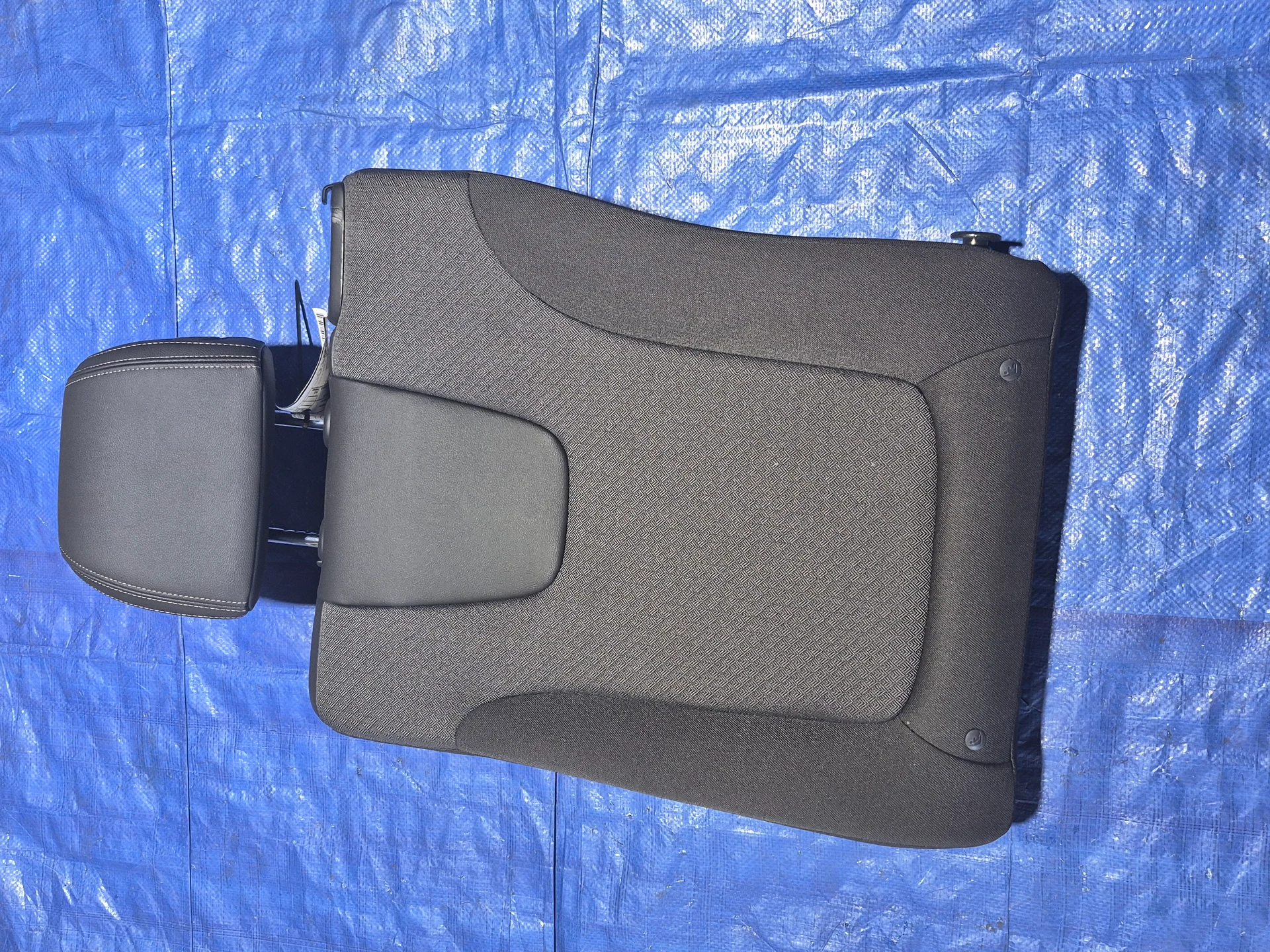 Rear Seat Assy · 3