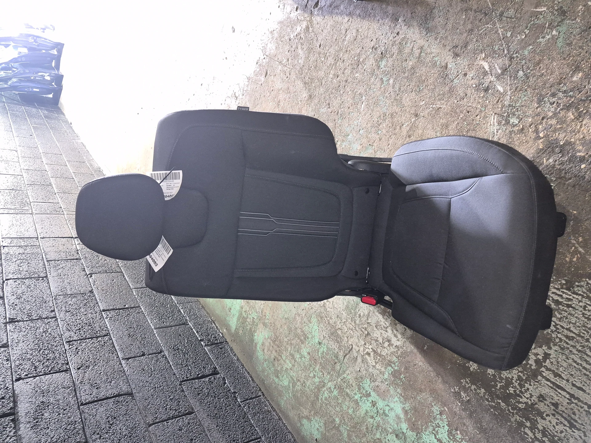 Rear Cushion Assy · 1