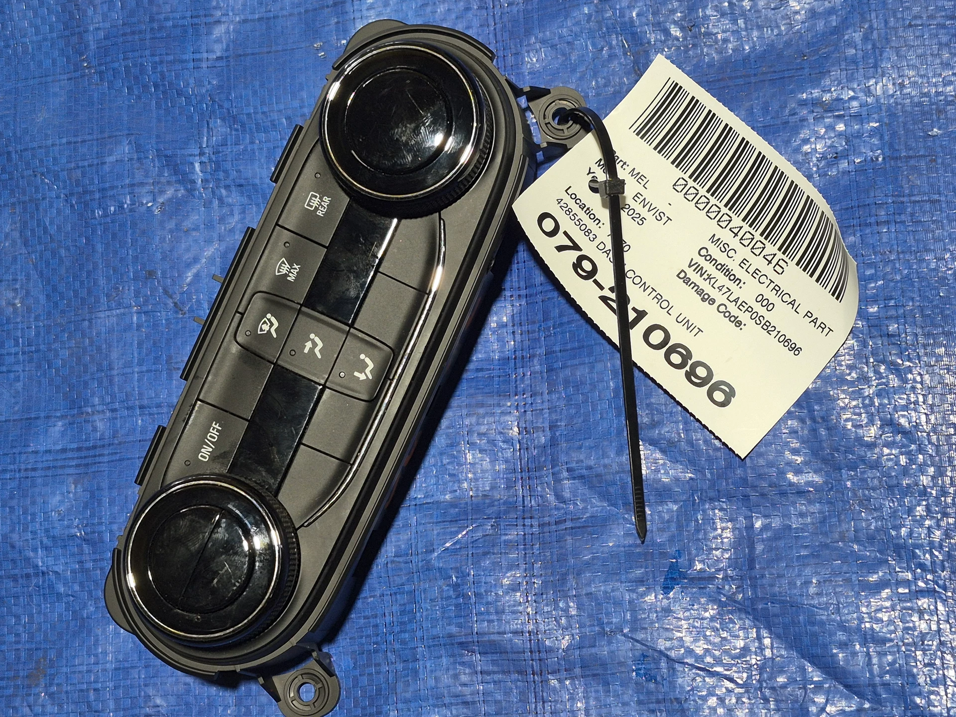 Dash Control Unit · 1