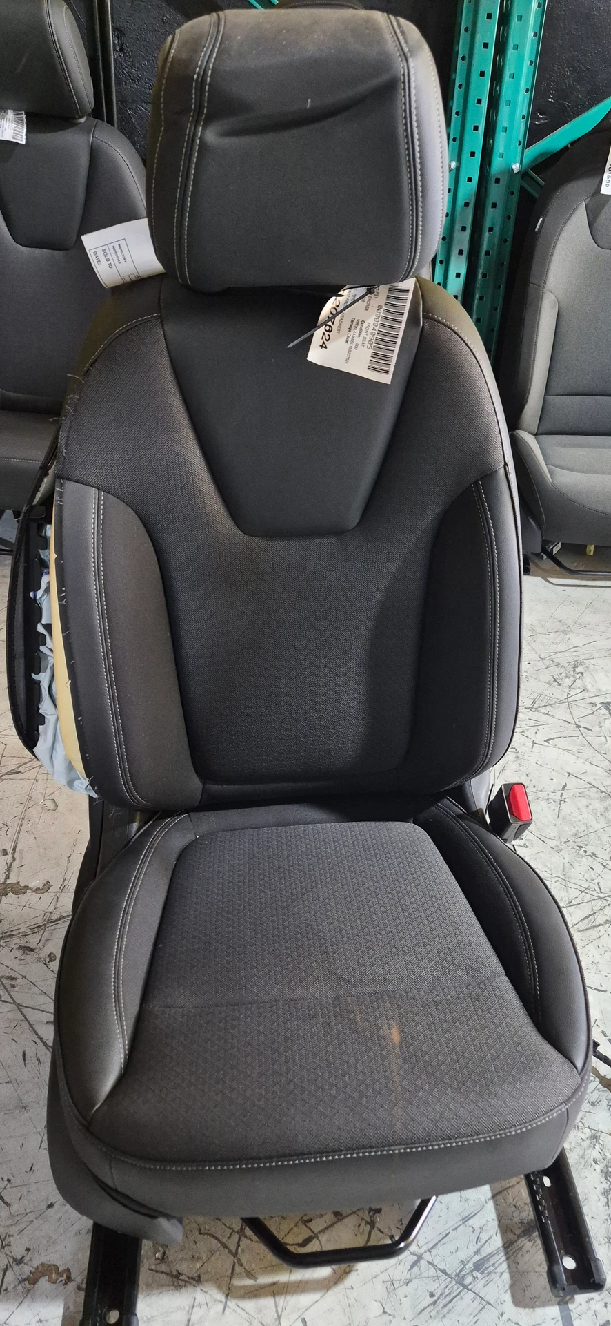 Rh Seat Cushion Cover · 1