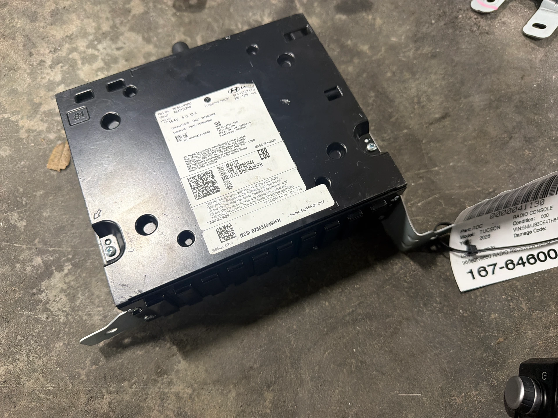 Radio Receiver Head Unit Control · 1