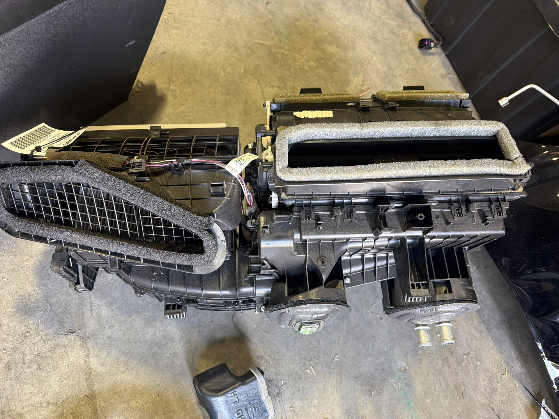 Ac and Heater Assy · 1