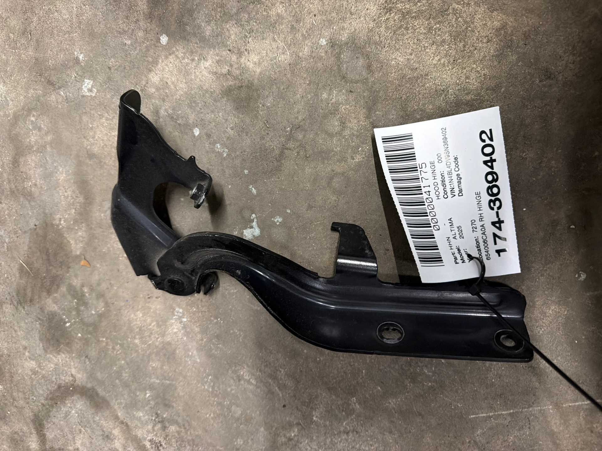 Rh Hood Hinge · 1