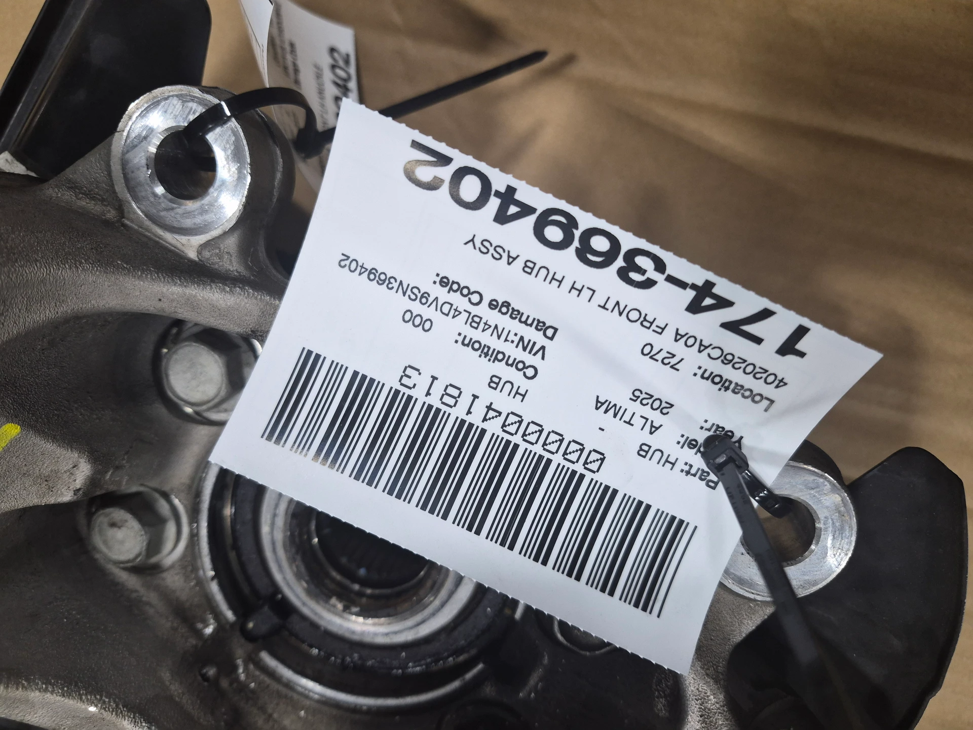 Front Lh Hub Assy · 1