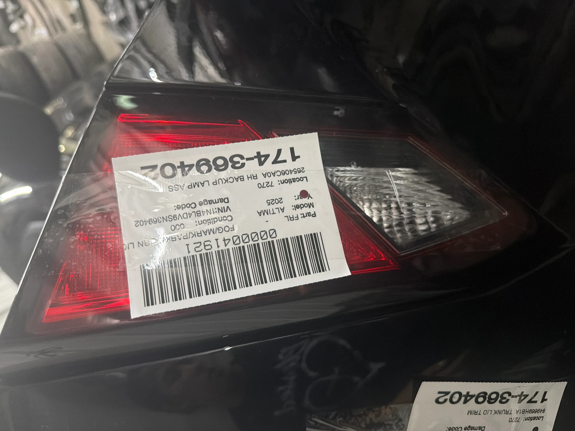 Rh Backup Lamp Assy · 1