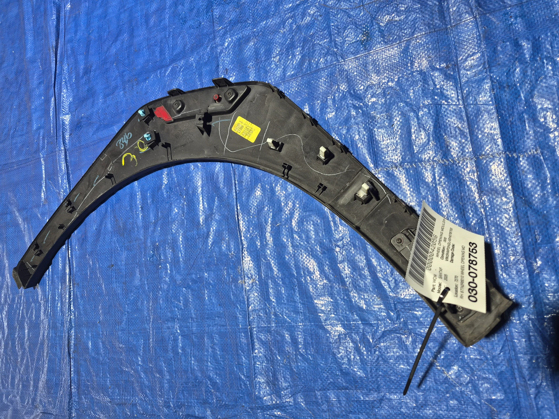 Rh Wheel Opening Molding · 1