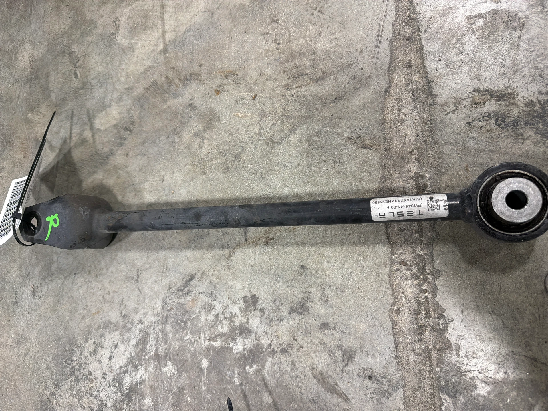 Rh Rear Lower Link Assy · 1