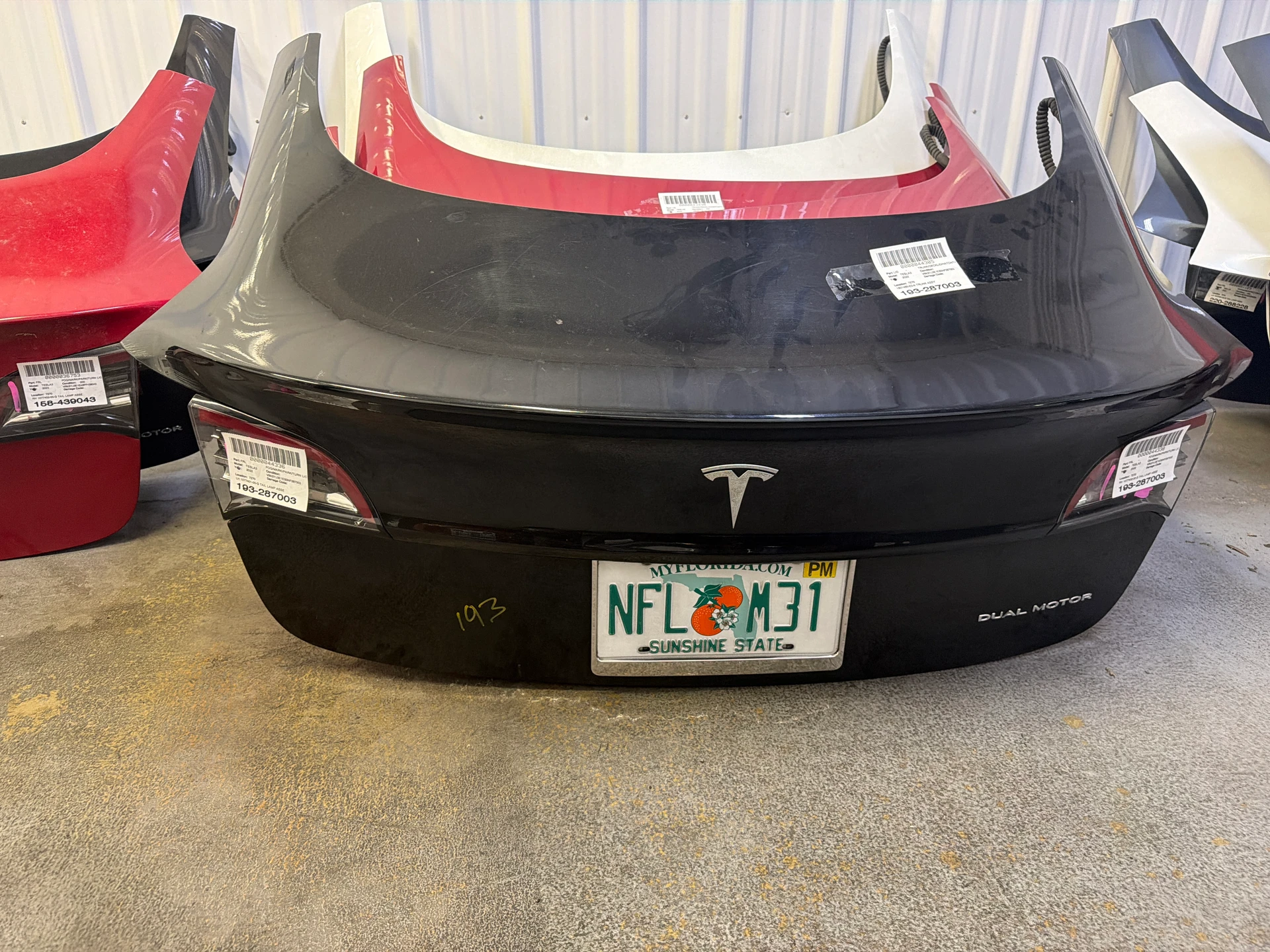 Trunk Assy · 1