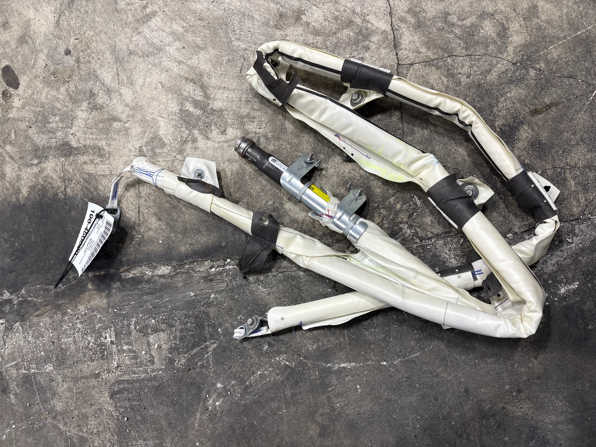 Rh Curtain Airbag · 1