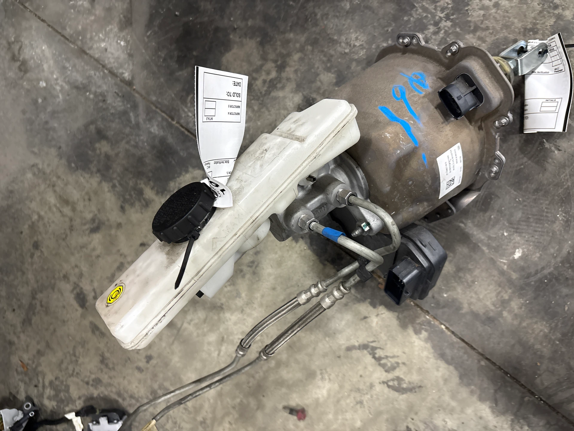 Lh Service Kit Master Cylinder · 1
