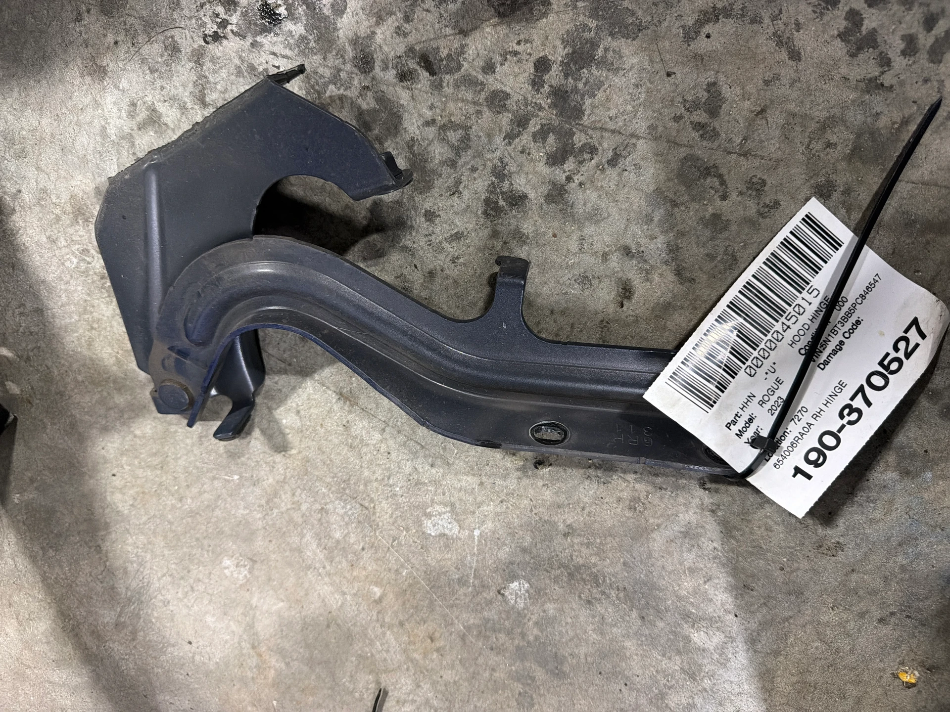 Rh Hinge · 1