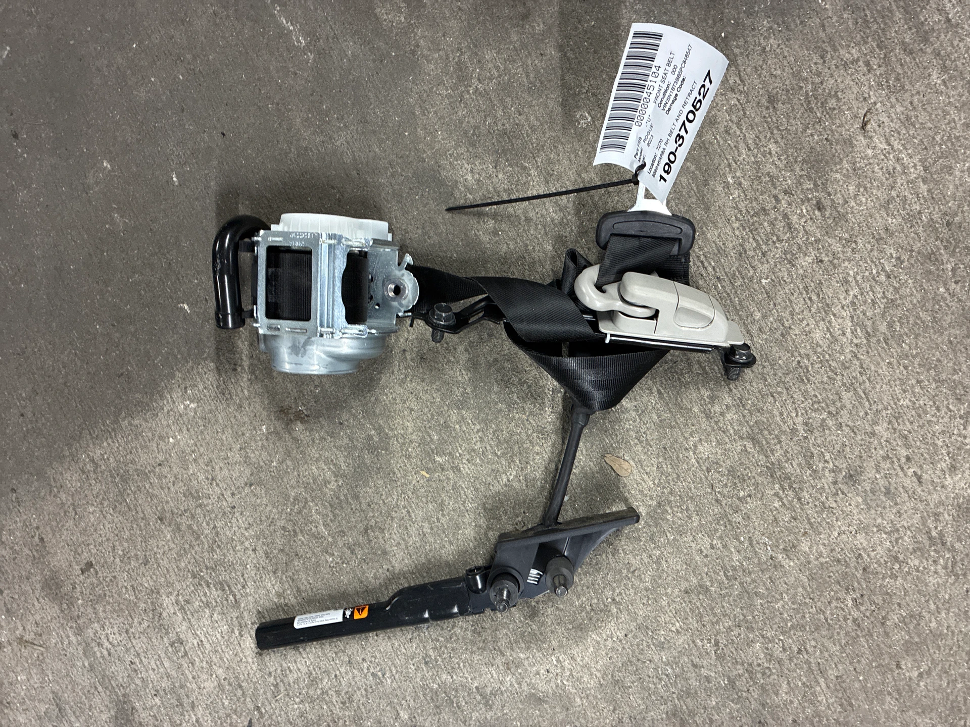 Rh Belt and Retractor · 1