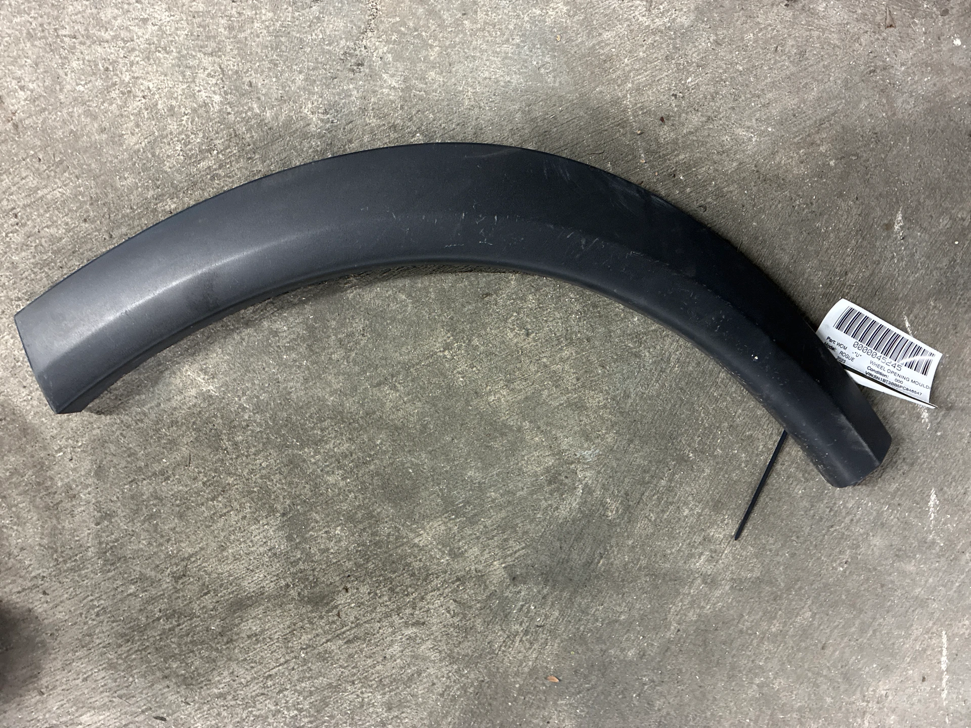 Lh Wheel Opening Molding · 1
