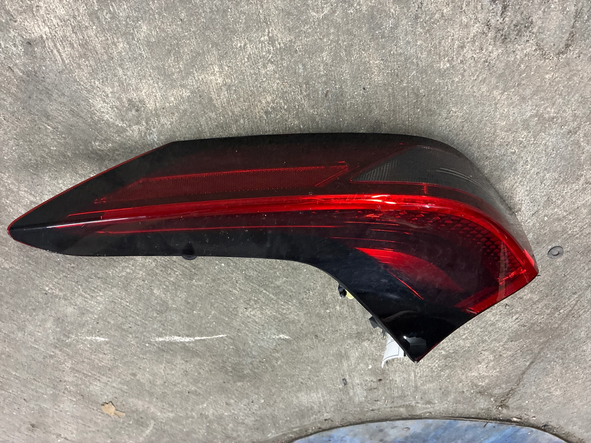 Rh Tail Lamp Assy · 1