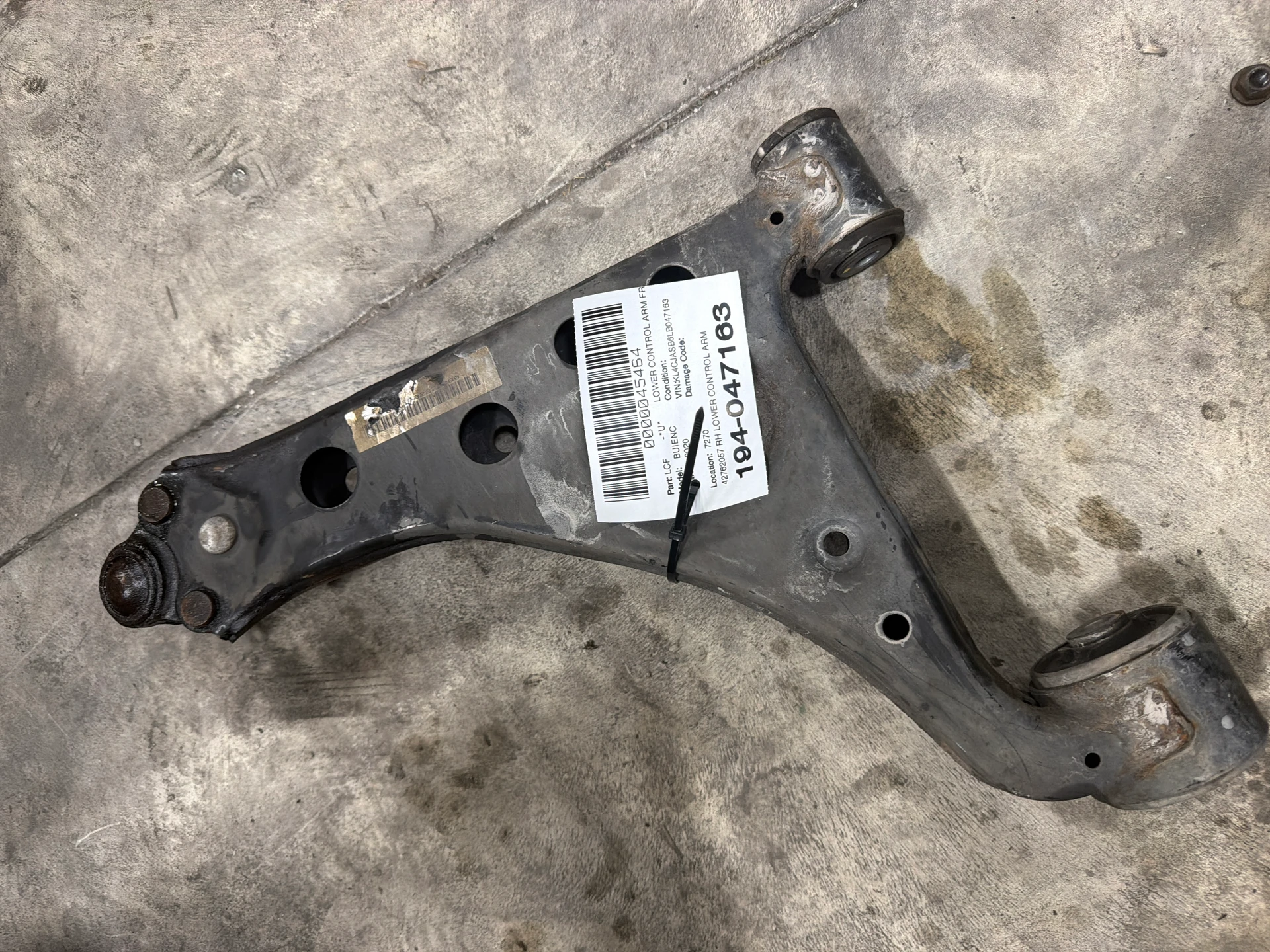 Rh Lower Control Arm · 1