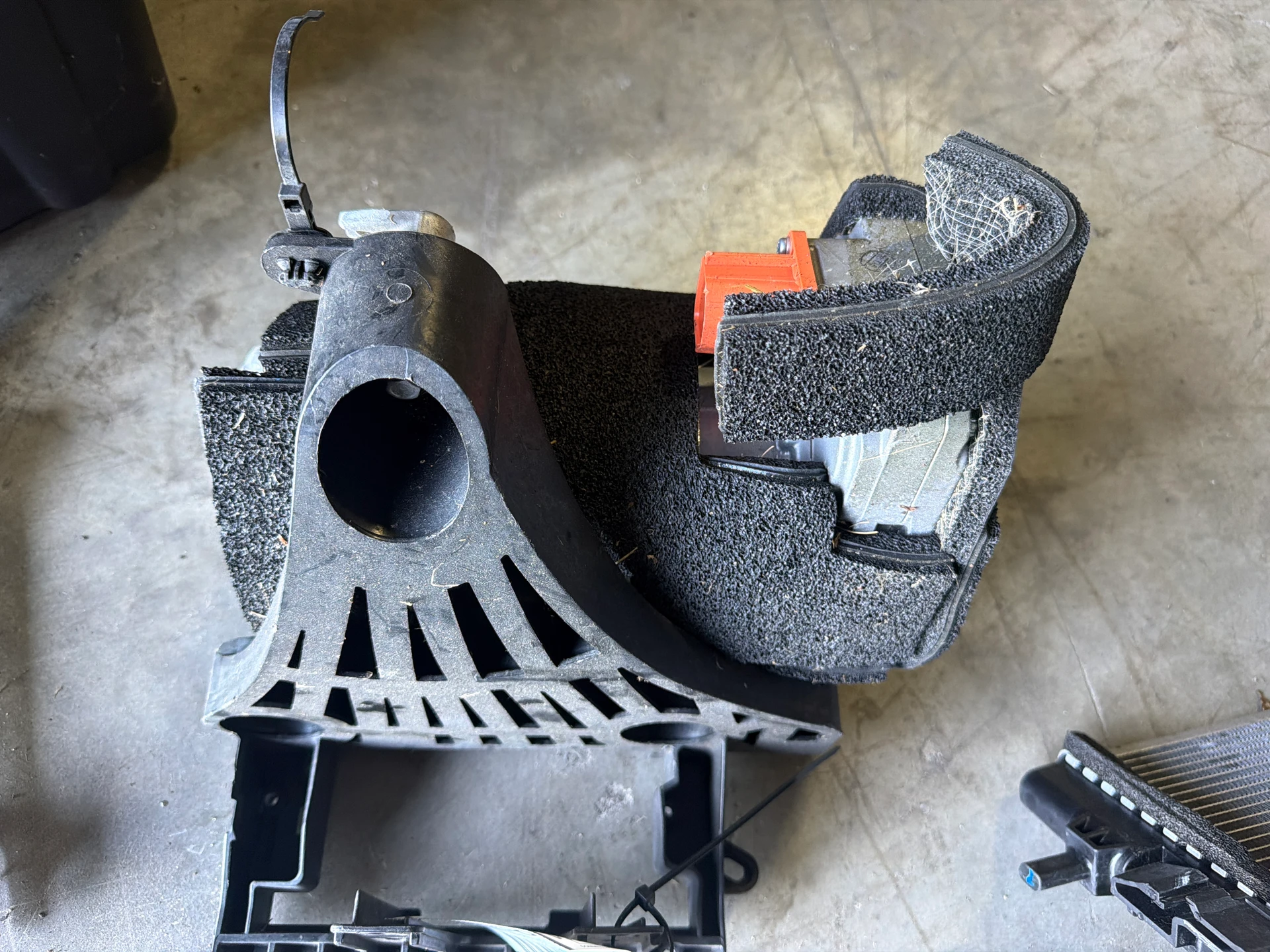 A/c Compressor Assy · 1