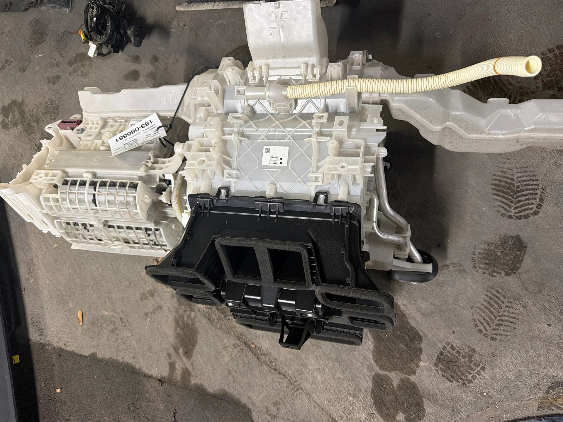Blower Assy · 1