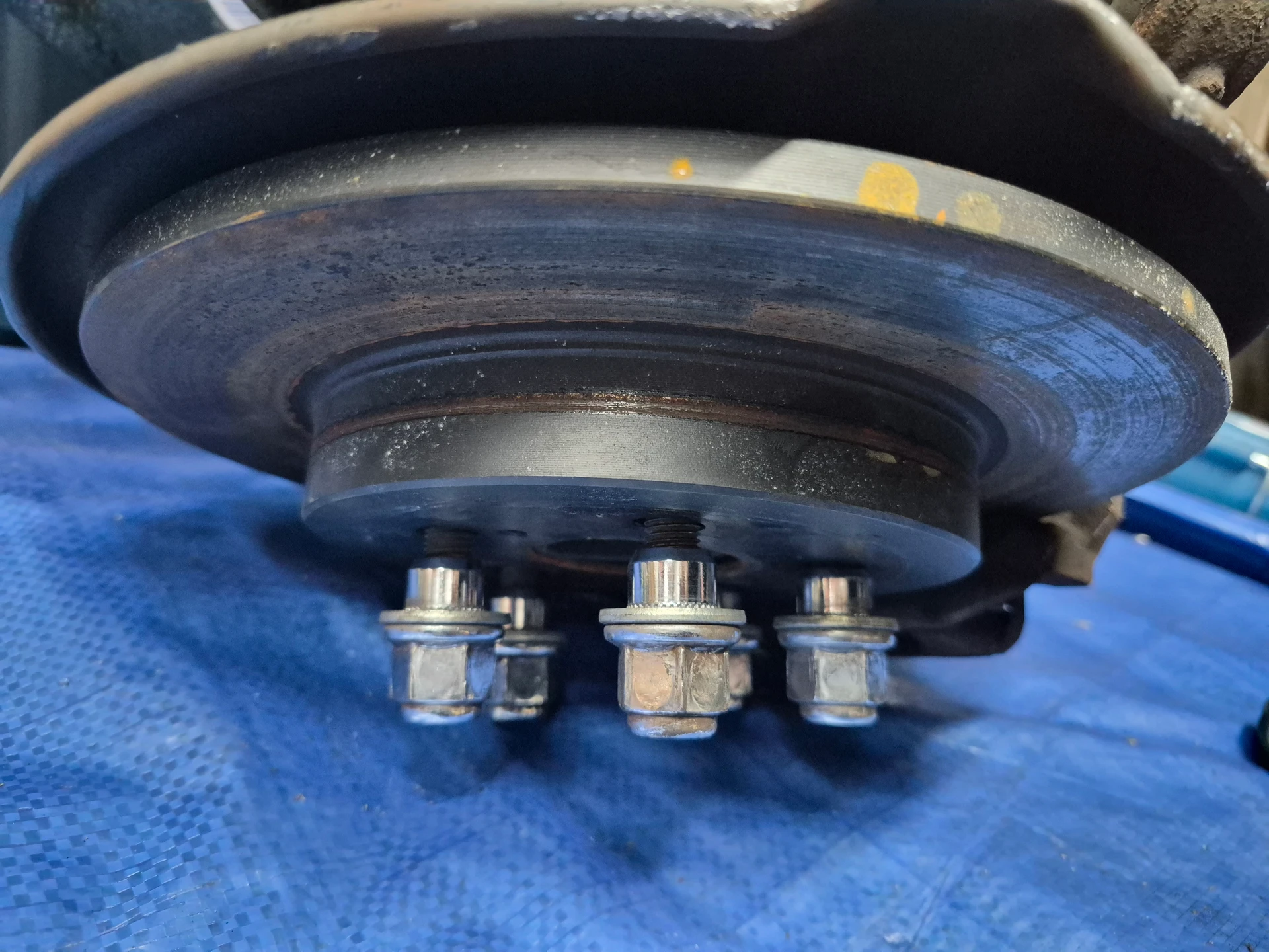 Rh Hub and Bearing · 1