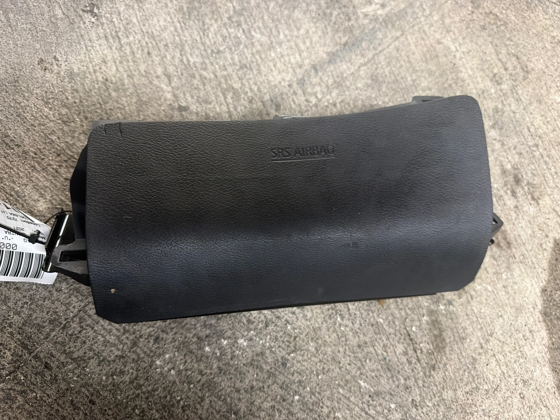 Lh Knee Air Bag · 1