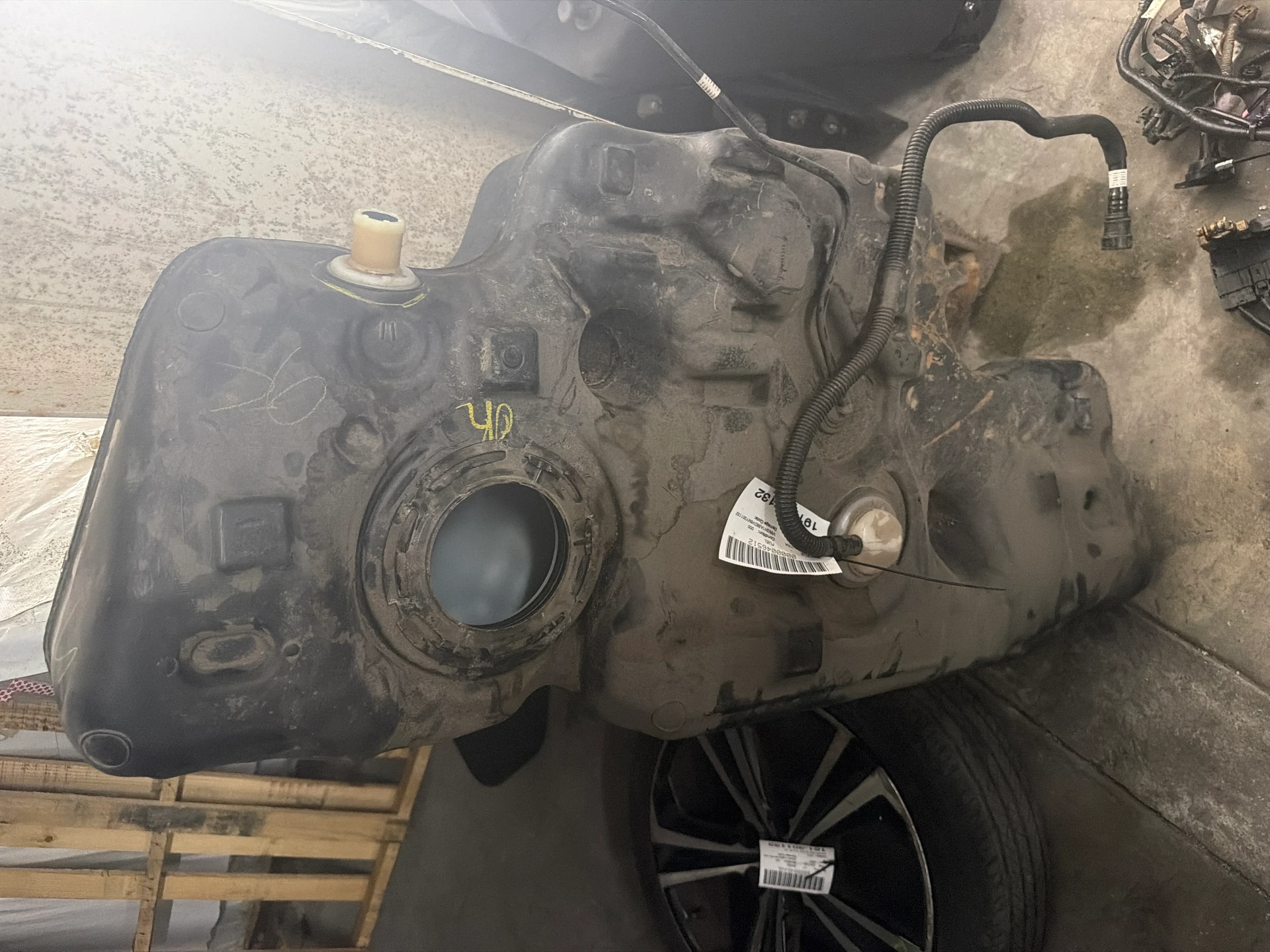 Fuel Tank · 1