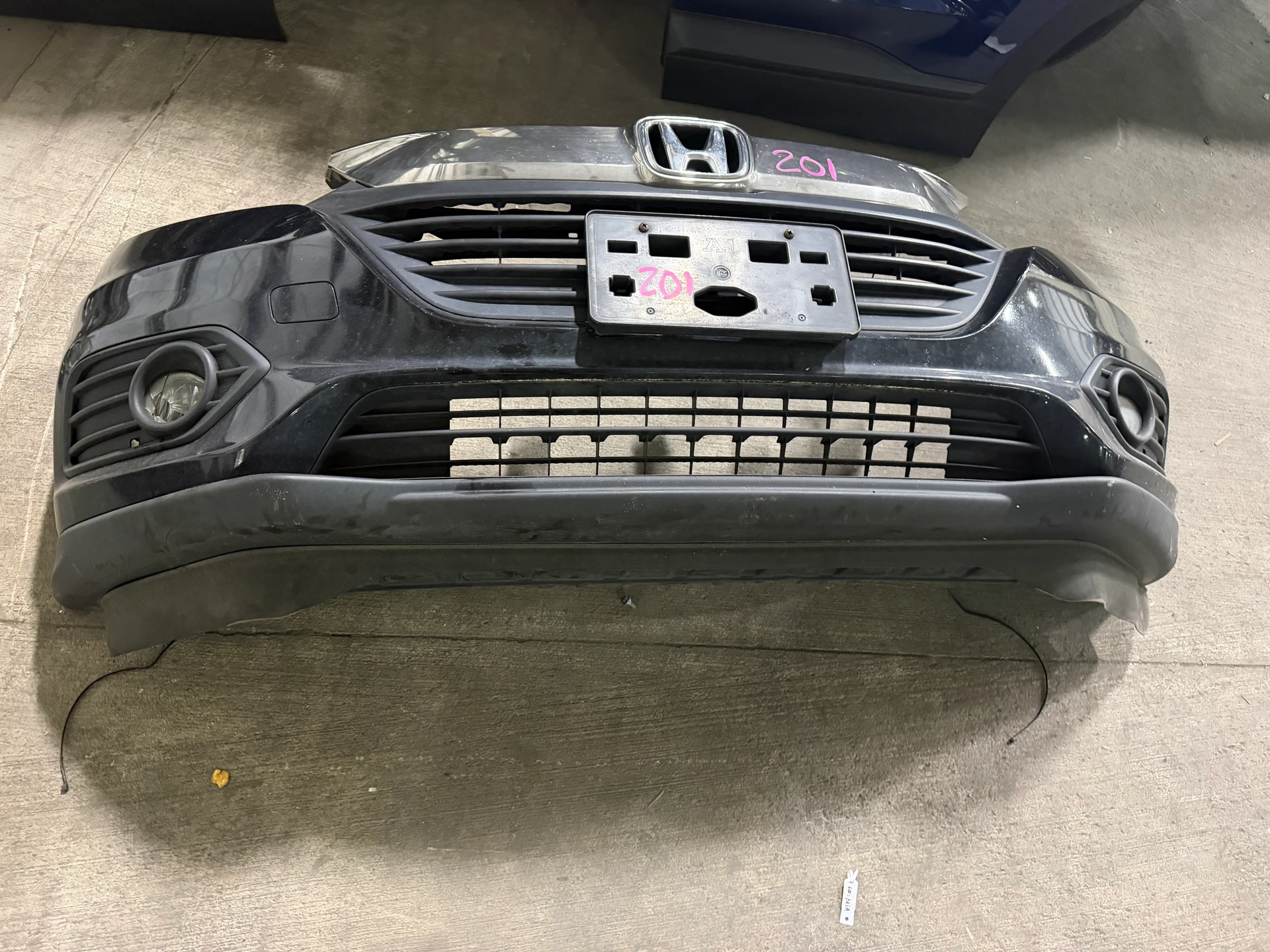 Lower Grille · 1