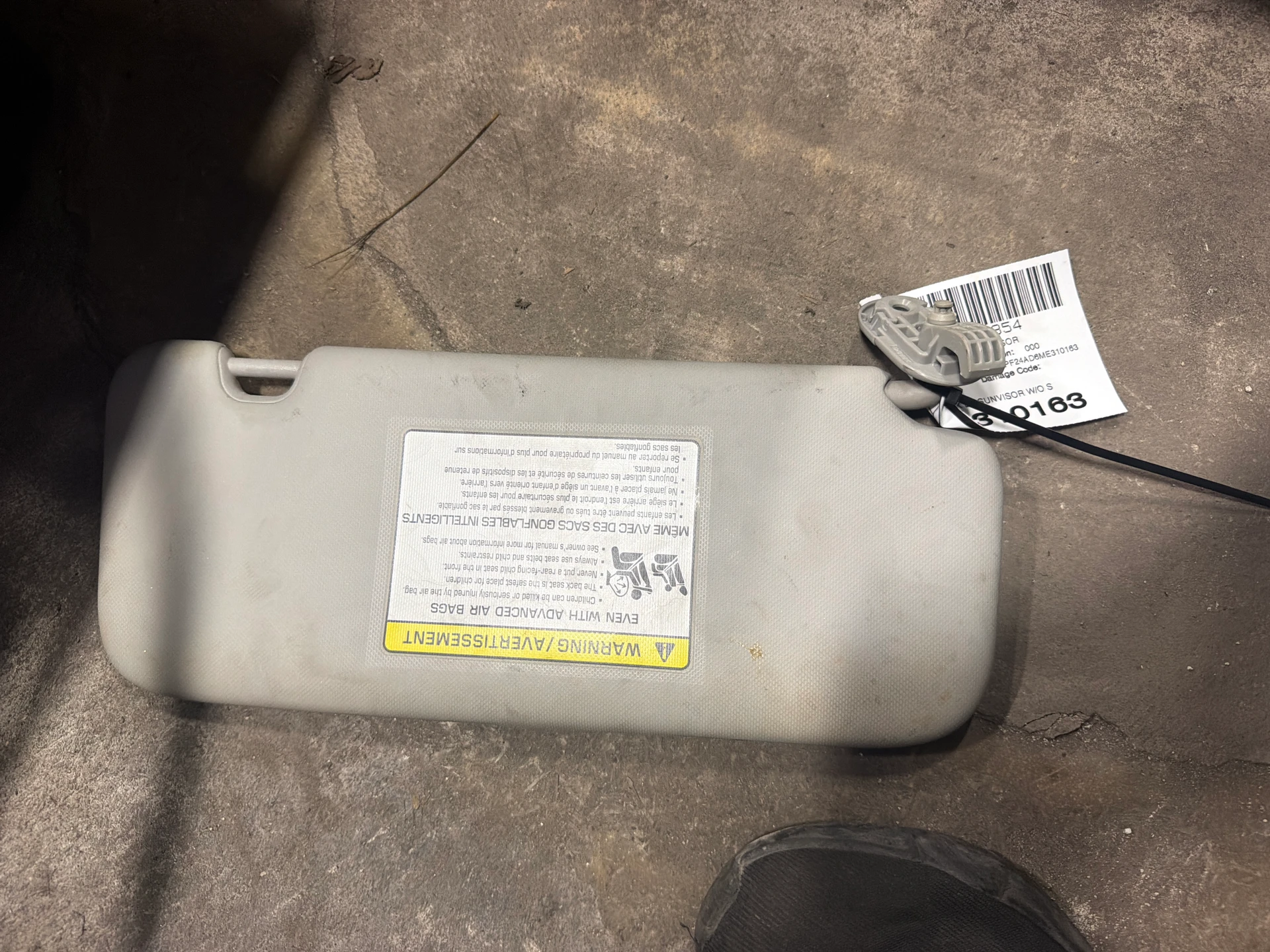 Lh Sunvisor w/o Sliding Type Black · 1
