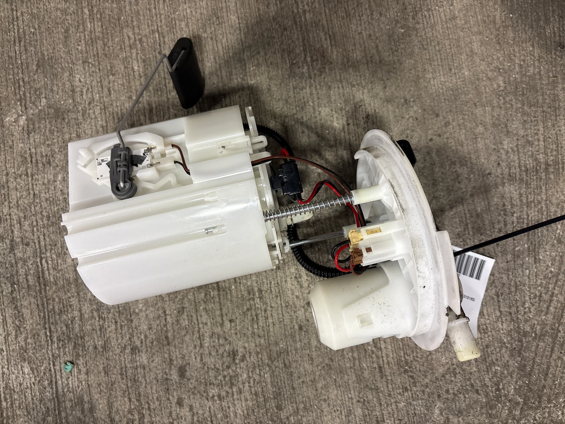 Fuel Pump Assy 2.0l · 1