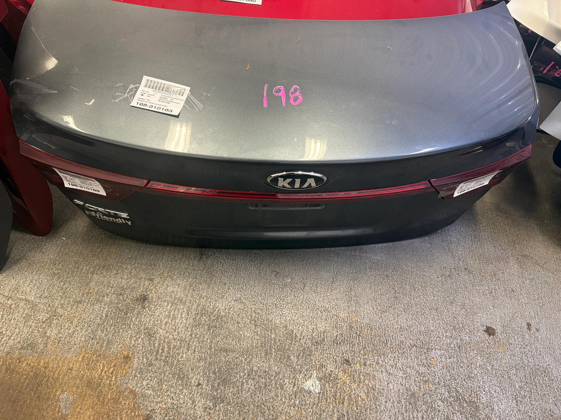 Trunk Lid w/o Spoiler · 1