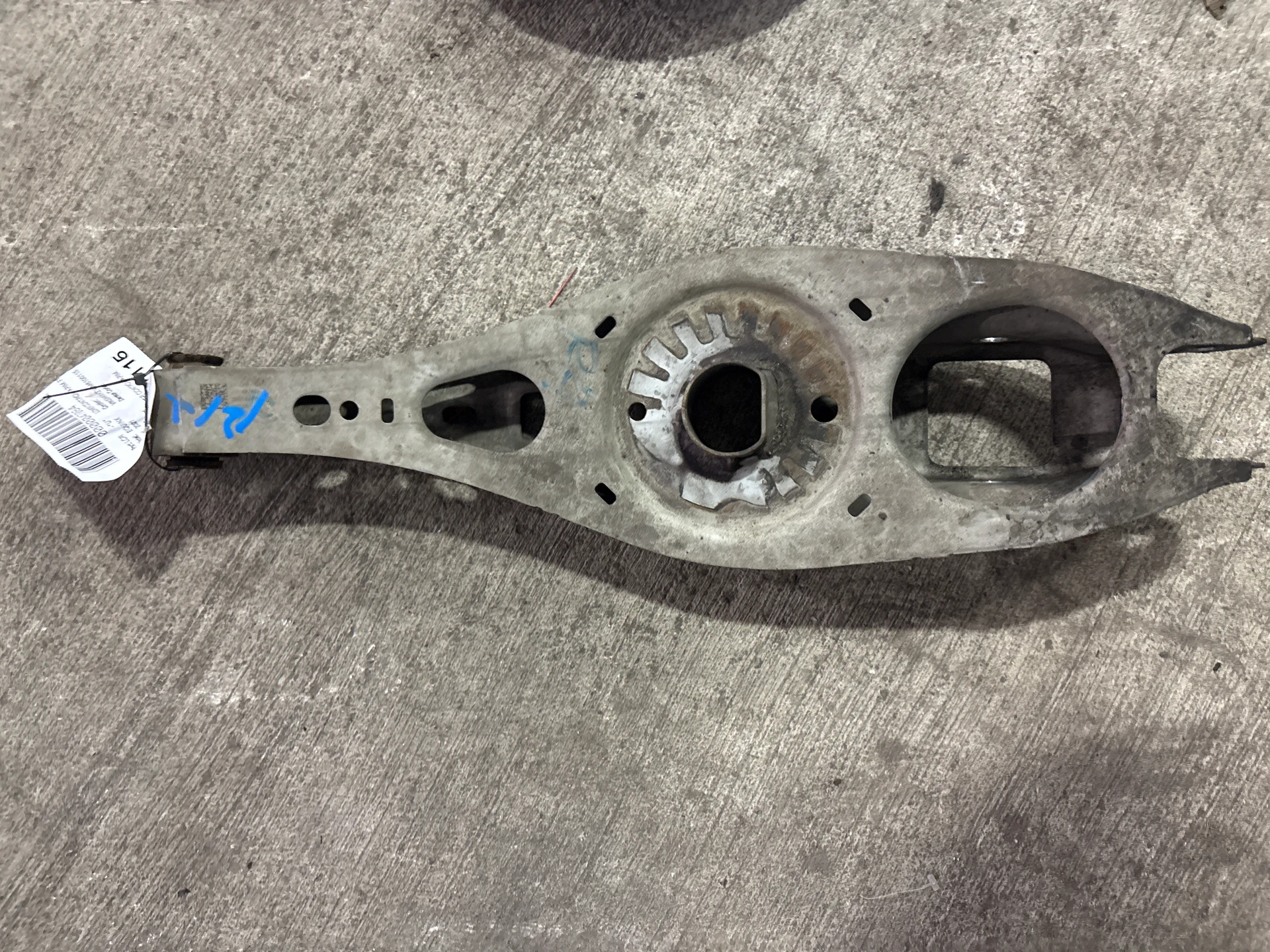 Rh Lower Control Arm · 1